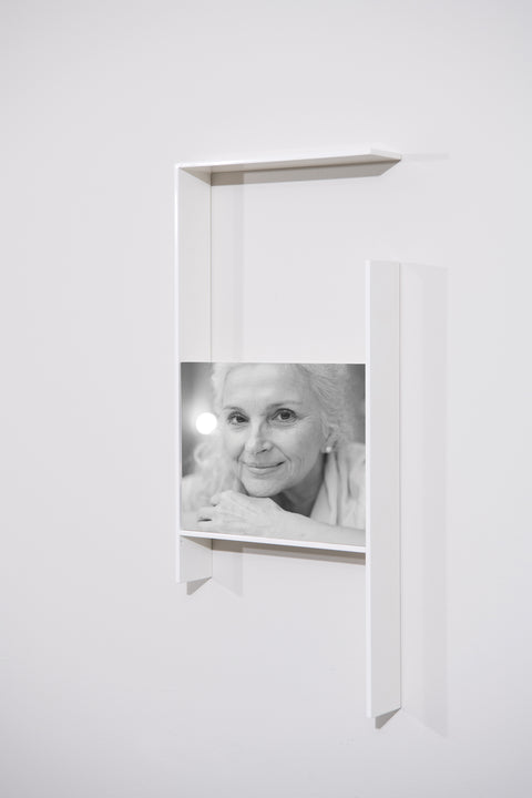 Luneaux - Picture frame as Urn